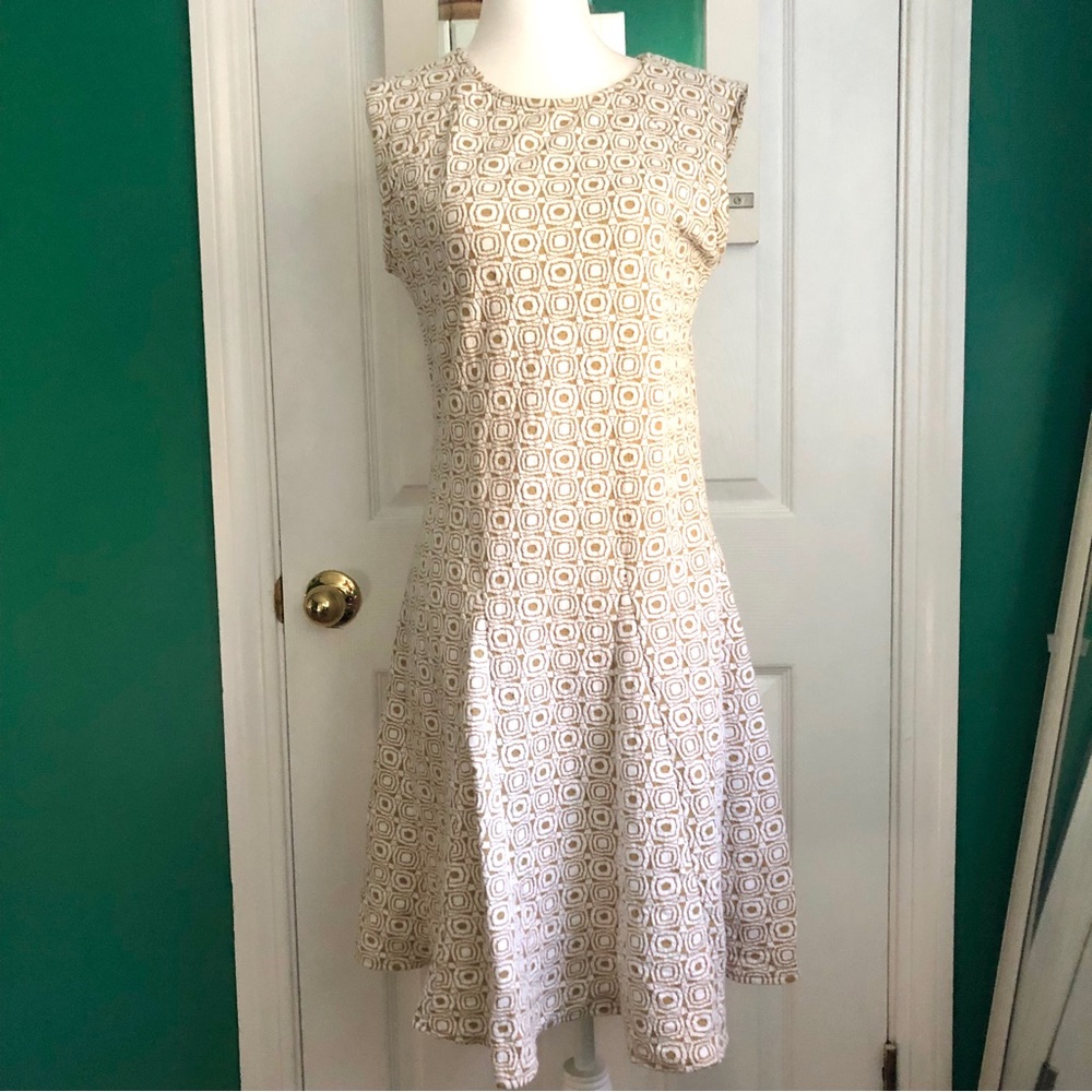 Sharagano White/Carmel dress size 6